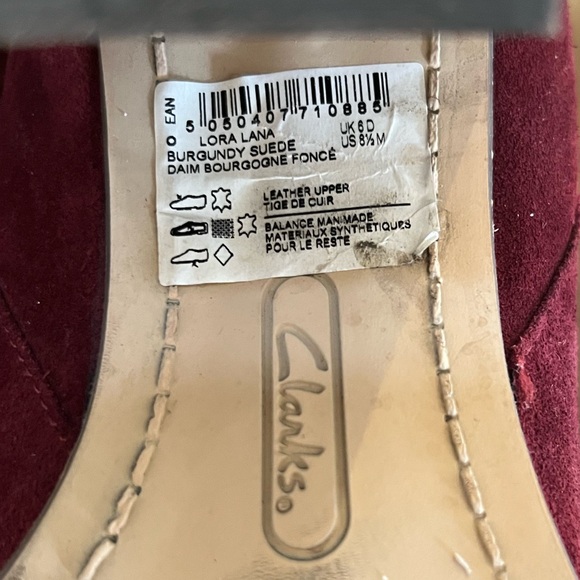 Clarks Burgundy Suede Ankle Boots – Size 8.5 - Picture 2 of 7